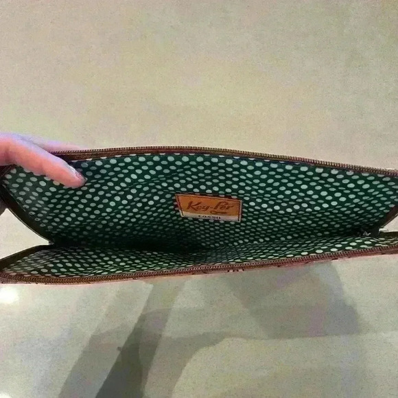 Fossil purse clutch iPad case - Picture 5 of 8
